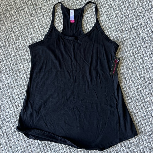 2/20 NWT black tank - Picture 1 of 1